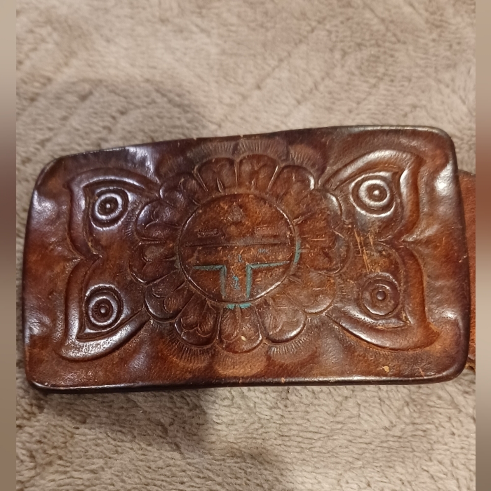 Vintage leather belt w leather belt buckle with native American sun-cocina motif